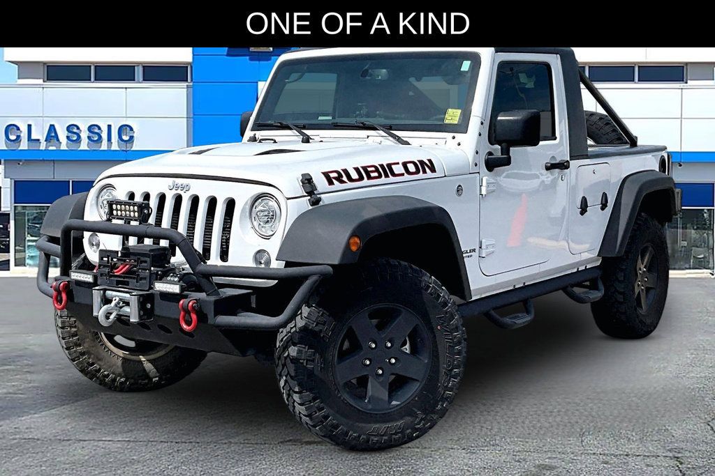 Used 2017 Jeep Wrangler Unlimited Rubicon w/ Connectivity Group AWD/4WD image 2