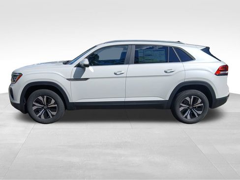 New 2026 Volkswagen Atlas Cross Sport SE image 2