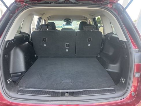 Used 2023 Jeep Grand Cherokee Laredo RWD image 30