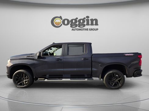 Used 2024 Chevrolet Silverado 1500 Custom Trail Boss w/ LPO, Dark Essentials Package image 2