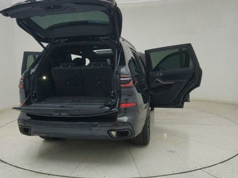 Used 2024 BMW X7 xDrive40i w/ M Sport Package image 83