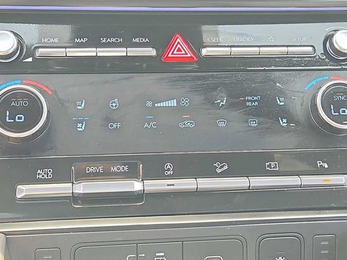 Used 2025 Hyundai Santa Fe Calligraphy FWD image 19