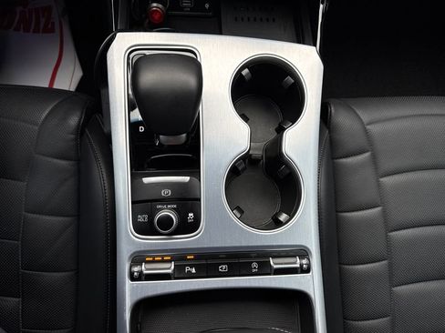 Used 2023 Kia Stinger GT2 image 21