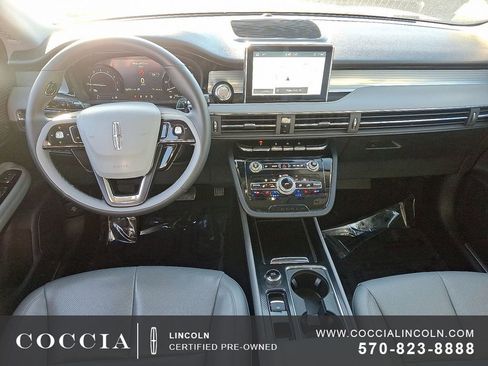 Certified 2022 Lincoln Corsair AWD w/ Equipment Group 101A image 11