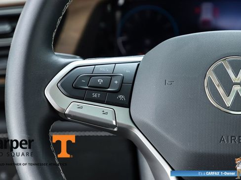 Used 2024 Volkswagen Atlas SE w/ Panoramic Sunroof Package FWD image 61