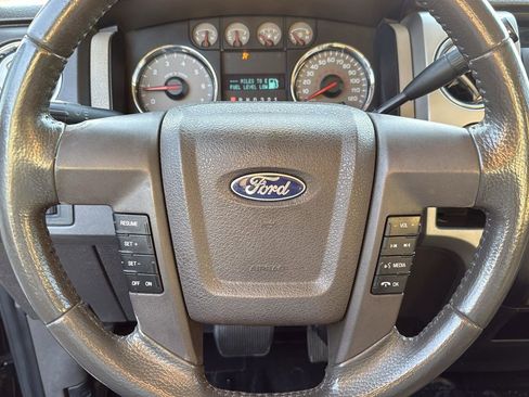 Used 2010 Ford F150 XLT image 12