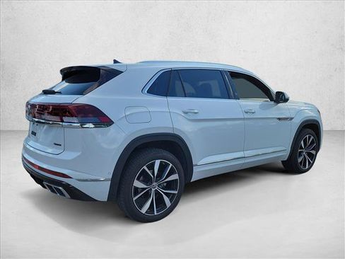 Used 2025 Volkswagen Atlas Cross Sport SEL Premium R-Line AWD/4WD image 5