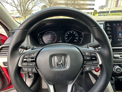 Used 2020 Honda Accord Touring image 23