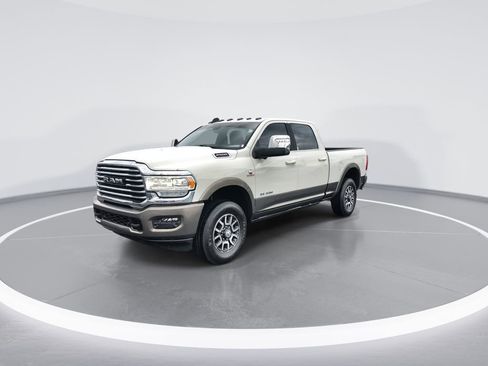 Used 2024 RAM 2500 Limited w/ Towing Technology Group AWD/4WD image 4