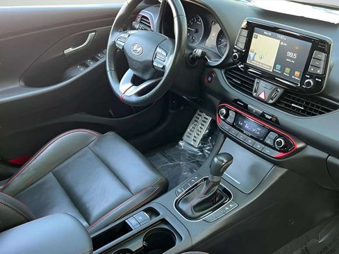 Used 2018 Hyundai Elantra GT Sport w/ Sport Tech Package 04 FWD image 6