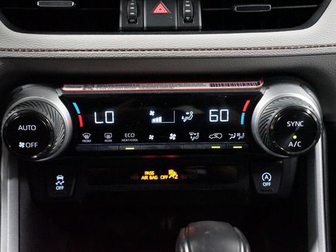 Certified 2025 Toyota RAV4 XLE Premium AWD/4WD image 20