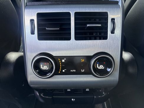 Used 2018 Land Rover Range Rover Sport SVR image 10