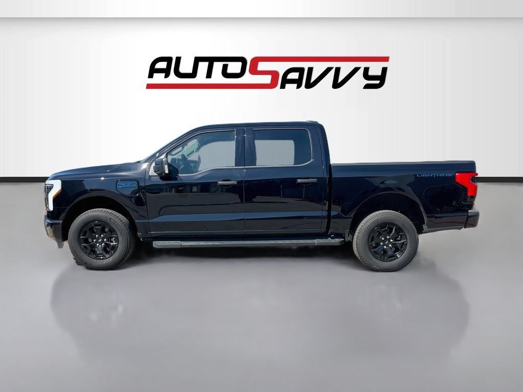 Used 2025 Ford F150 Lightning XLT AWD/4WD image 4