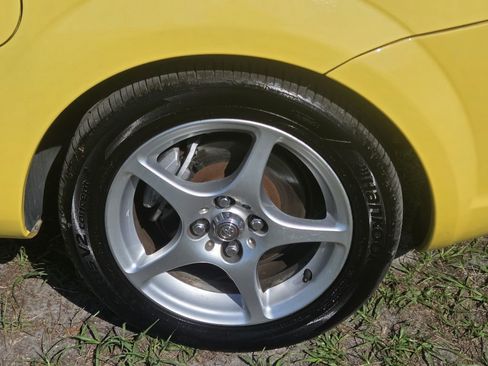 Used 2000 Toyota MR2 image 6