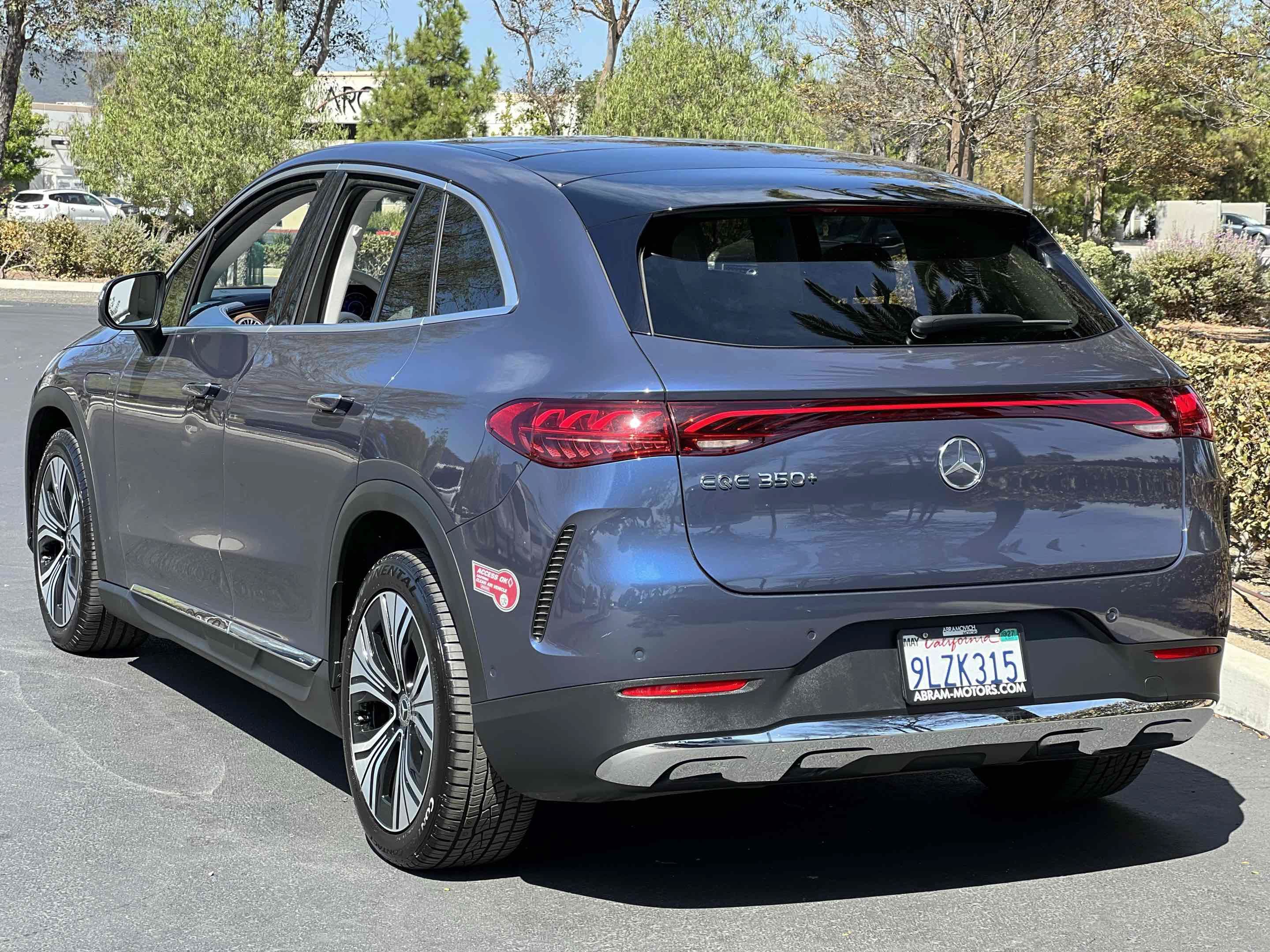 Used 2023 Mercedes-Benz EQE 350+ SUV w/ Exclusive Trim Package image 24