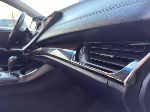 Used 2014 Toyota Avalon Limited image 57