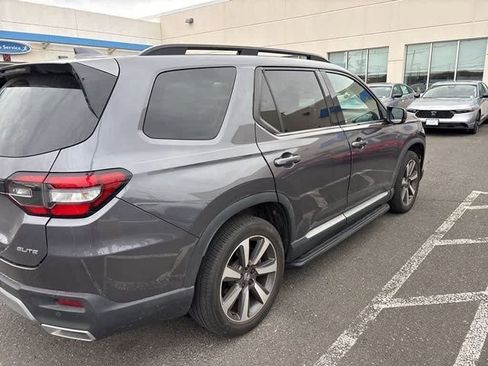 Used 2023 Honda Pilot Elite image 26
