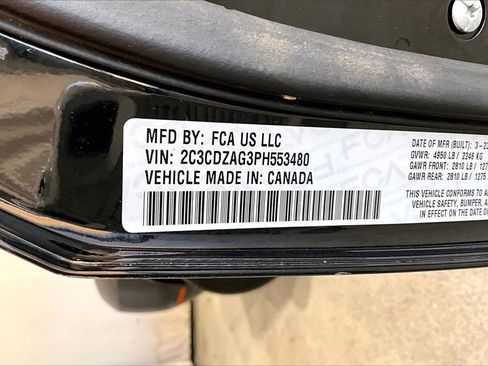 Used 2023 Dodge Challenger SXT image 8