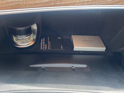 Used 2018 Mercedes-Benz E 300 image 19