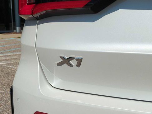Used 2026 BMW X1 xDrive28i image 13