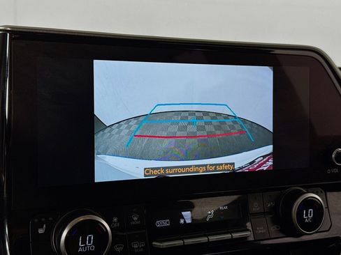 Certified 2026 Toyota Highlander XLE AWD/4WD image 17