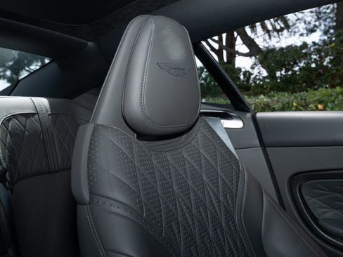 Used 2024 Aston Martin DB12 Coupe RWD image 14