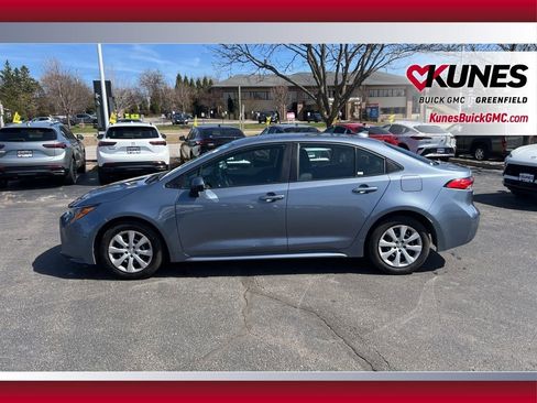 Used 2024 Toyota Corolla LE image 9