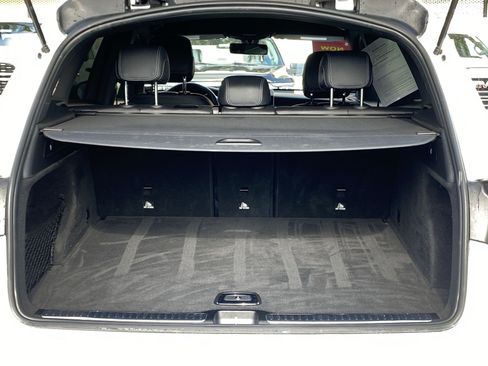 Used 2020 Mercedes-Benz GLC 300 image 28