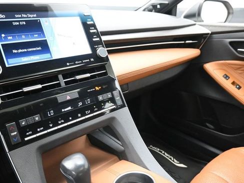 Used 2020 Toyota Avalon Limited w/ Advanced Safety Package image 32