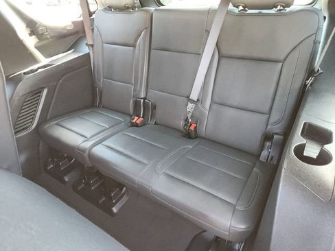 Used 2025 Chevrolet Tahoe Z71 image 20