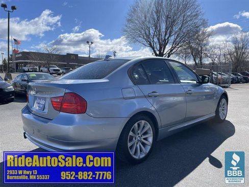 Used 2011 BMW 328i xDrive Sedan image 5