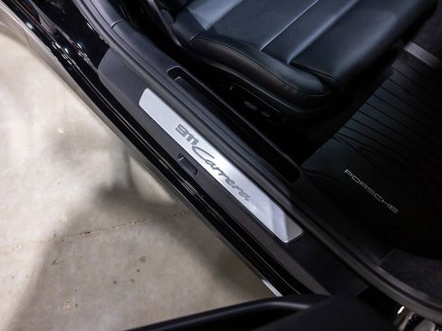 Used 2025 Porsche 911 Carrera RWD image 29