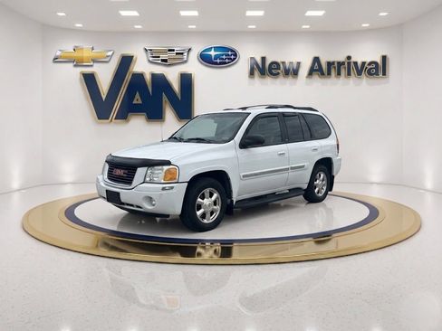 Used 2004 GMC Envoy SLT AWD/4WD image 1