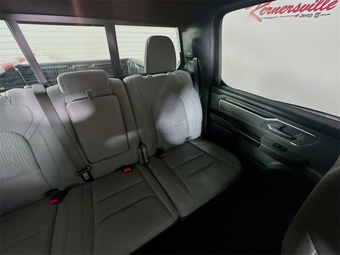Used 2021 RAM 1500 Big Horn image 14