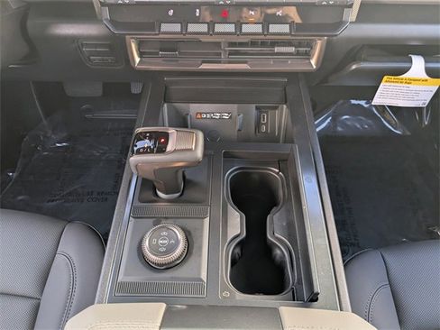 New 2025 GMC Hummer EV 2X image 22