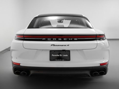 Certified 2025 Porsche Panamera 4 image 11