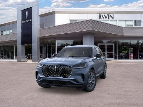 New 2026 Lincoln Aviator AWD image 2