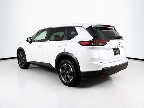 Used 2025 Nissan Rogue SV image 5
