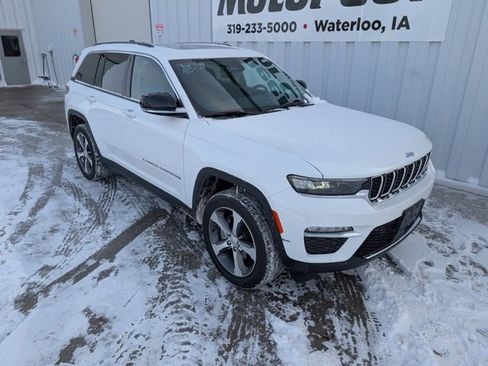 Used 2022 Jeep Grand Cherokee Limited 4xe image 8