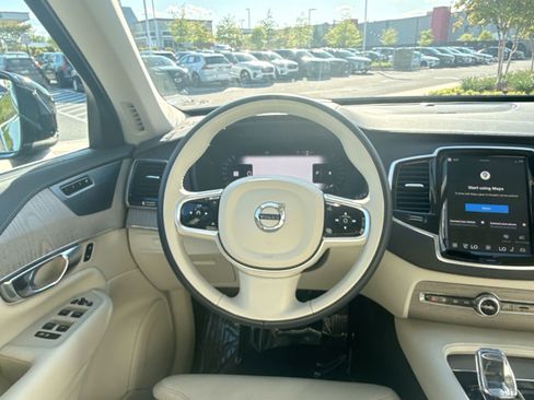 Certified 2024 Volvo XC90 B6 Ultimate w/ Protection Package AWD/4WD image 16