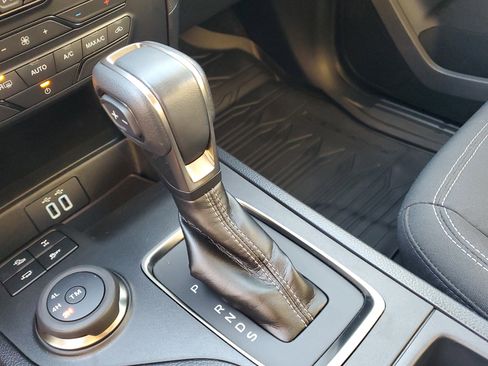 Used 2023 Ford Ranger XLT w/ Equipment Group 301A Mid image 8