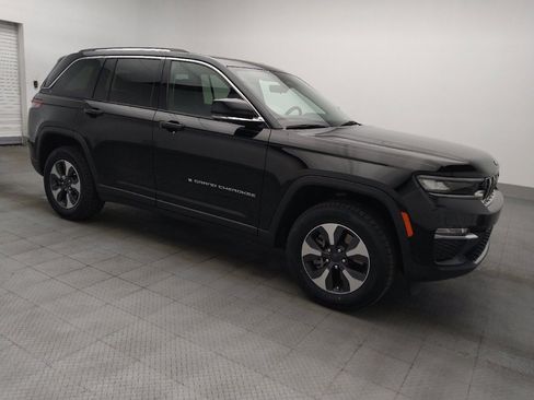Used 2022 Jeep Grand Cherokee Limited 4xe w/ Luxury Tech Group II AWD/4WD image 11