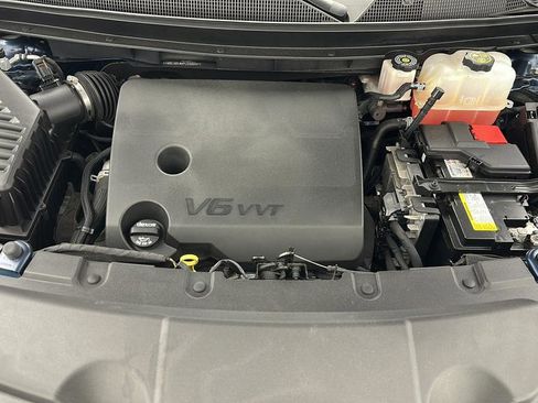 Used 2023 Chevrolet Traverse LT AWD/4WD image 24