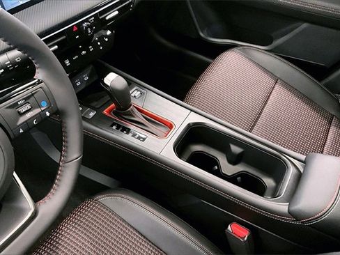 New 2025 Nissan Kicks SR w/ SR Premium Package image 8