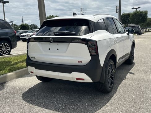 New 2026 Nissan Kicks SR FWD image 7