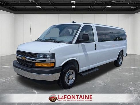 Used 2025 Chevrolet Express 3500 LT w/ LT Preferred Equipment Group RWD image 1