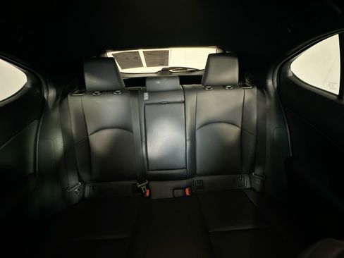 Used 2019 Lexus UX 200 F Sport image 30