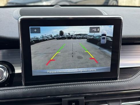 Used 2022 Lincoln Corsair Standard w/ Premium Package image 26