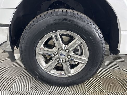 Used 2025 Ford F150 Lariat w/ FX4 Off-Road Package image 42