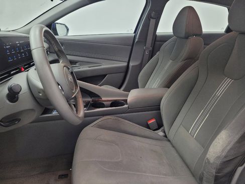 Used 2023 Hyundai Elantra SEL w/ Convenience Package FWD image 17